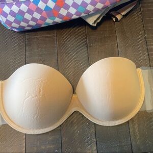 Seamless Nude Strapless Bra